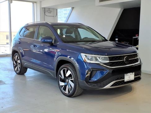 Certified 2023 Volkswagen Taos SEL AWD/4WD image 3