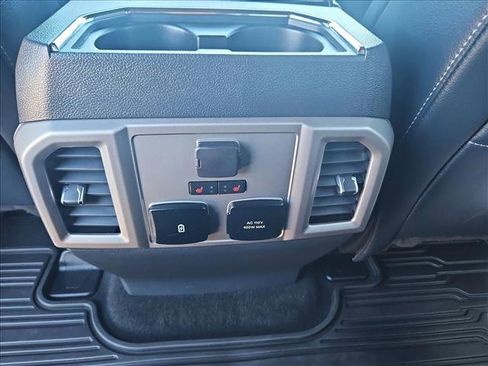 Used 2022 Ford F250 Lariat w/ Tremor Off-Road Package image 17