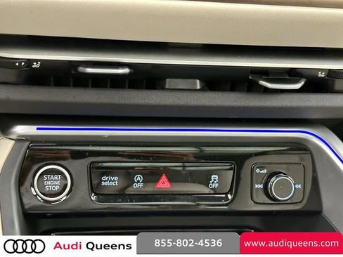 Used 2025 Audi Q5 Premium w/ Convenience Package AWD/4WD image 22