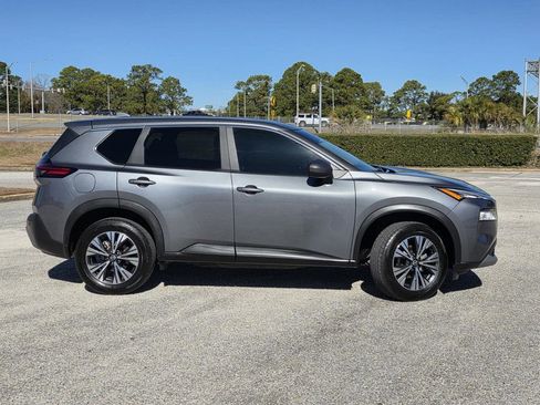 Used 2023 Nissan Rogue SV FWD image 34