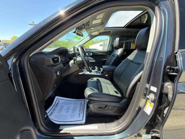 Used 2022 Ford Explorer Limited w/ Hybrid Equipment Group 310A AWD/4WD image 22