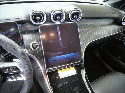 New 2026 Mercedes-Benz GLC 300 4MATIC image 15