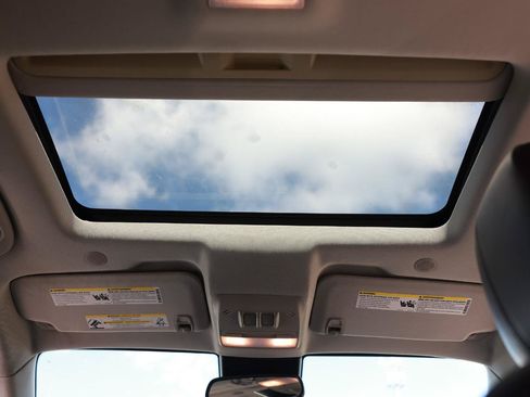Used 2013 Buick Encore Leather FWD image 23