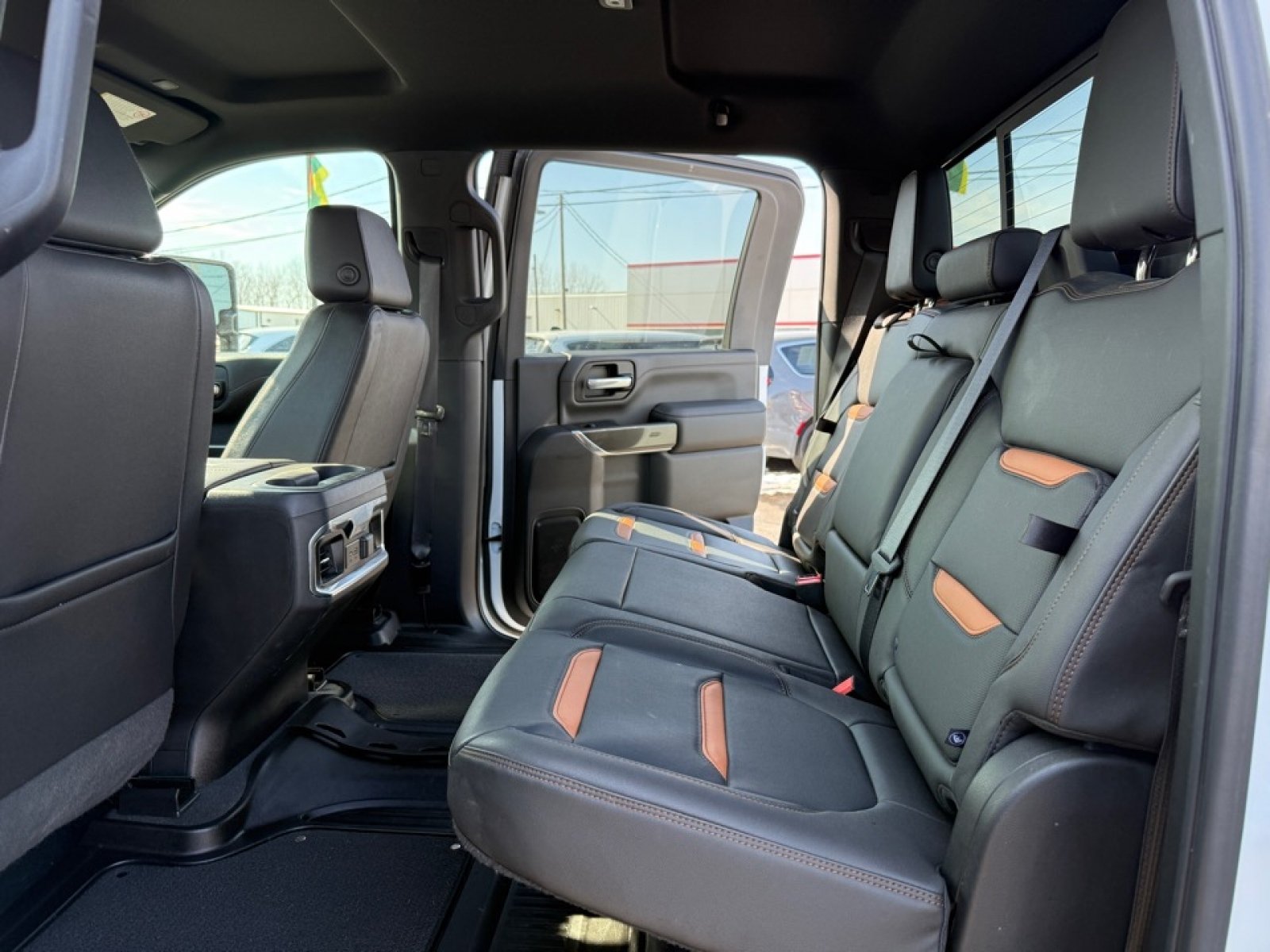 Used 2022 GMC Sierra 2500 AT4 w/ AT4 Preferred Package AWD/4WD image 28