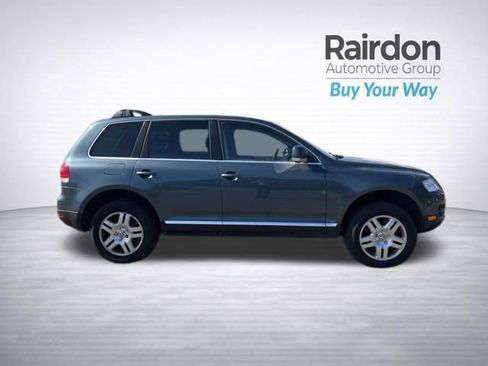 Used 2005 Volkswagen Touareg V8 AWD/4WD image 8