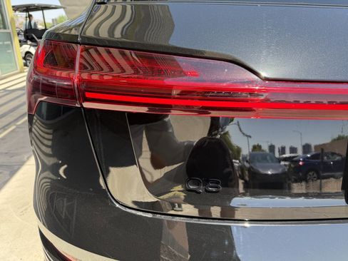 Used 2024 Audi Q8 e-tron Premium Plus w/ Premium Plus Package AWD/4WD image 14