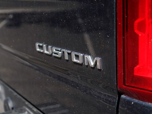 Used 2021 Chevrolet Silverado 1500 Custom image 7
