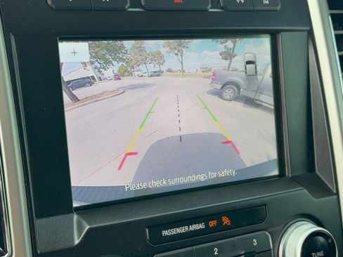Used 2020 Ford F150 Lariat w/ Equipment Group 502A Luxury AWD/4WD image 24