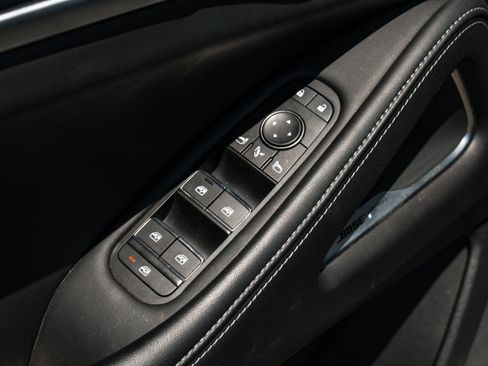 Used 2023 INFINITI QX60 Sensory w/ Vision Package AWD/4WD image 9