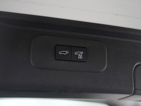 Used 2024 Toyota Grand Highlander XLE image 12