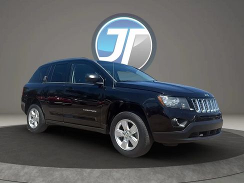 Used 2014 Jeep Compass Sport w/ Power Value Group FWD image 25
