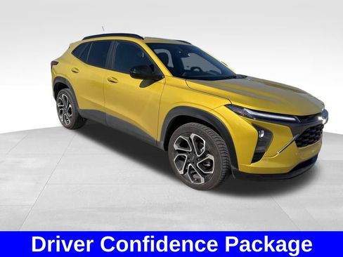 Used 2024 Chevrolet Trax RS w/ Driver Confidence Package image 5