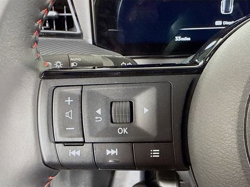 Certified 2025 Nissan Kicks SR image 13