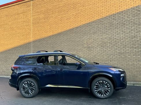 New 2026 Nissan Rogue Platinum AWD/4WD image 5