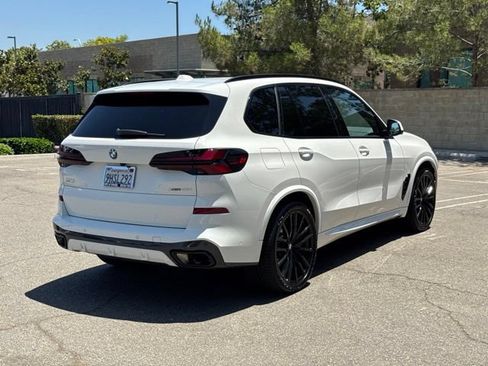 Used 2024 BMW X5 xDrive40i w/ M Sport Package AWD/4WD image 8