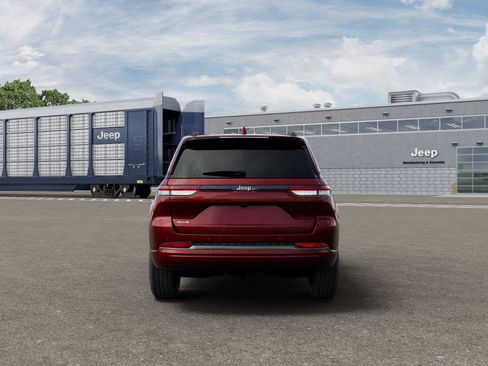 New 2026 Jeep Grand Cherokee Limited image 7