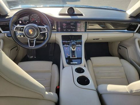 Used 2019 Porsche Panamera GTS image 21