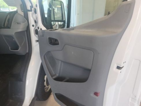 Used 2016 Ford Transit 150 130 Low Roof RWD image 18