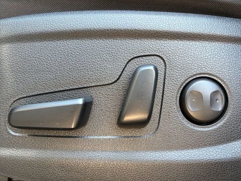 Used 2022 Hyundai Santa Fe Blue image 12