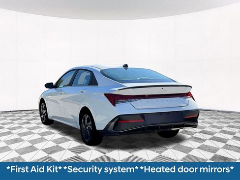 New 2026 Hyundai Elantra SEL Sport Premium FWD image 8