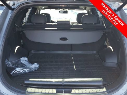 Used 2023 Hyundai Santa Fe Calligraphy AWD/4WD image 7
