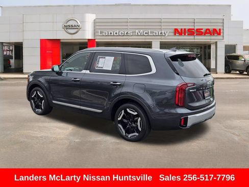 Used 2024 Kia Telluride S w/ S Sunroof Package FWD image 6