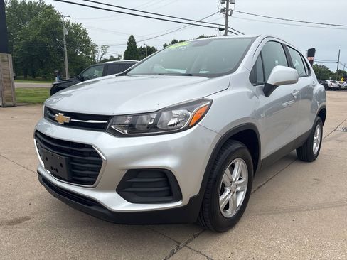 Used 2017 Chevrolet Trax LS AWD/4WD image 1