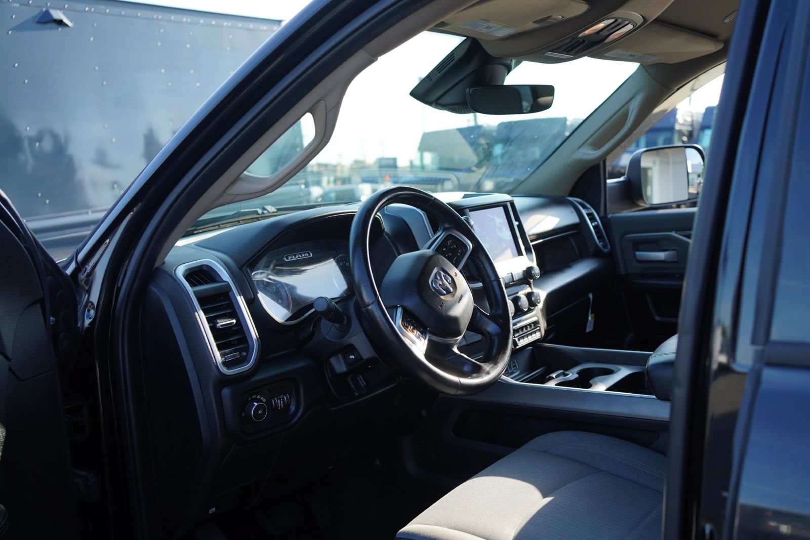 Used 2019 RAM 5500 SLT w/ Quick Order Package 2YG SLT AWD/4WD image 17
