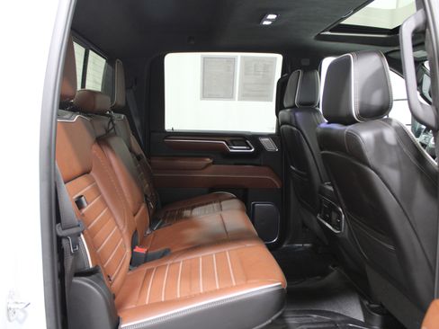 Used 2024 GMC Sierra 3500 Denali Ultimate image 25