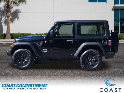 Used 2018 Jeep Wrangler Sport AWD/4WD image 9
