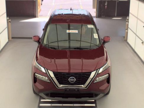 Used 2023 Nissan Rogue SV AWD/4WD image 2