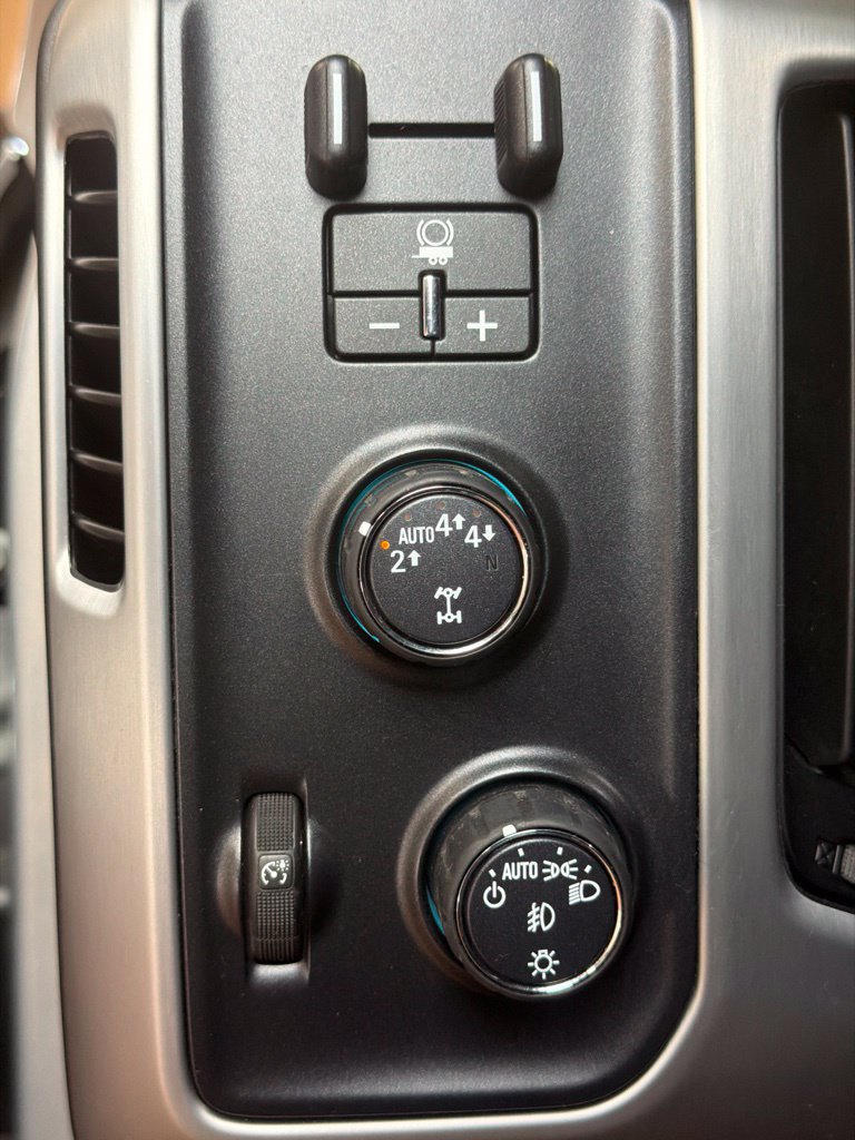 Used 2018 GMC Sierra 1500 SLT AWD/4WD image 22