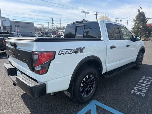 Used 2023 Nissan Titan PRO-4X w/ Pro-4x Convenience Package image 6