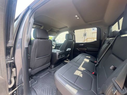 Used 2022 Chevrolet Silverado 1500 LT Trail Boss w/ LT Trail Boss Premium Package AWD/4WD image 22
