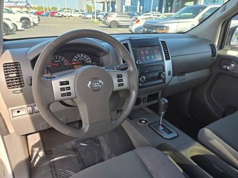 Used 2020 Nissan Frontier S RWD image 11