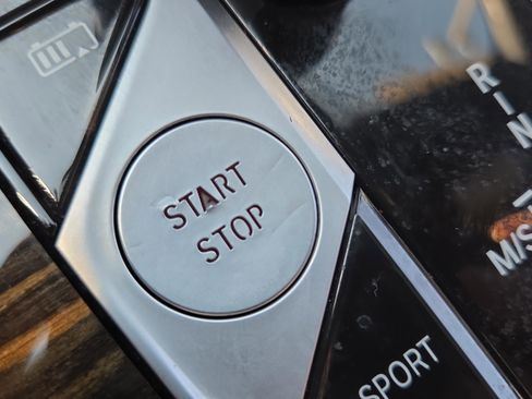 Used 2021 BMW X5 xDrive45e w/ Parking Assistance Package image 41