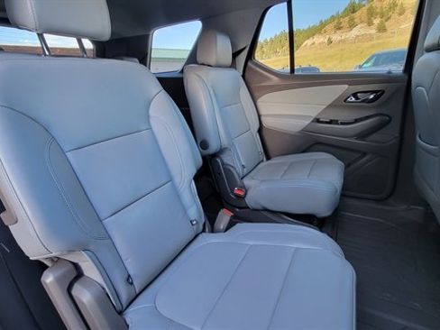 Used 2021 Chevrolet Traverse LT w/ LPO, Blackout Package image 43