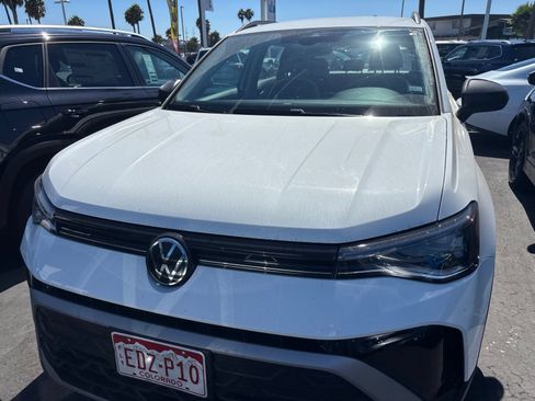 Used 2025 Volkswagen Taos S AWD/4WD image 8