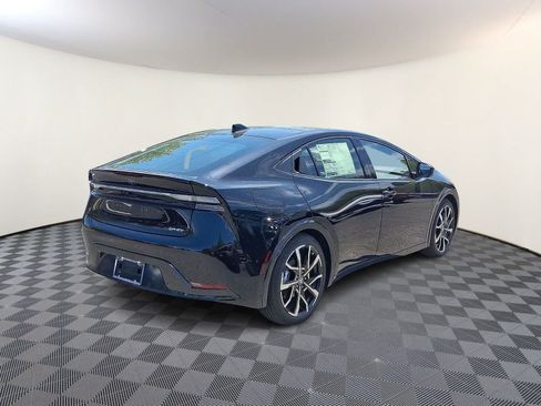 New 2026 Toyota Prius Plug-In Hybrid FWD image 4