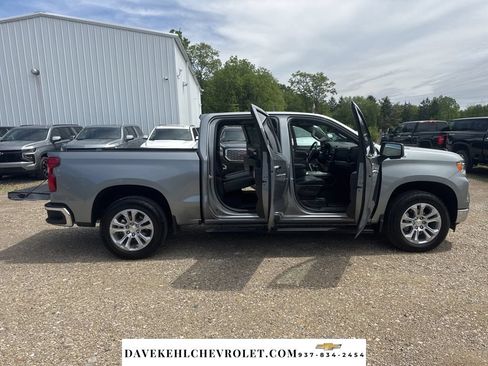 Used 2025 Chevrolet Silverado 1500 LTZ AWD/4WD image 15