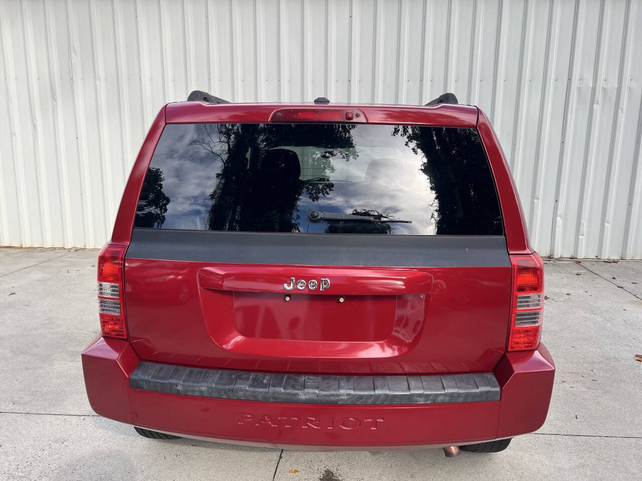 Used 2010 Jeep Patriot Latitude FWD image 4