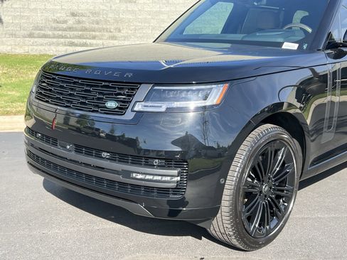 Certified 2024 Land Rover Range Rover Long Wheelbase SE AWD/4WD image 11