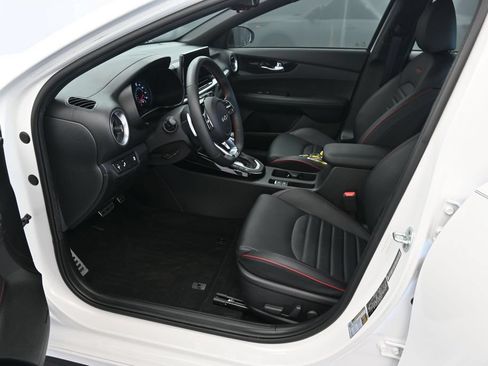 Used 2023 Kia Forte GT w/ GT2 Package FWD image 17