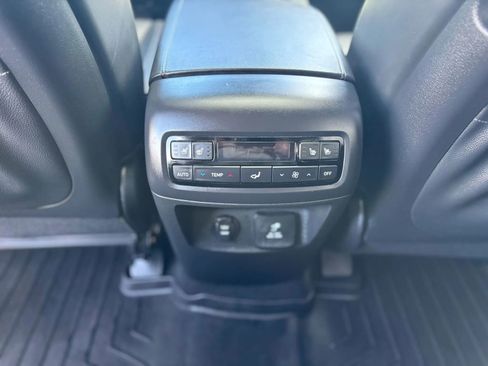 Used 2023 Hyundai Palisade SEL AWD/4WD image 19