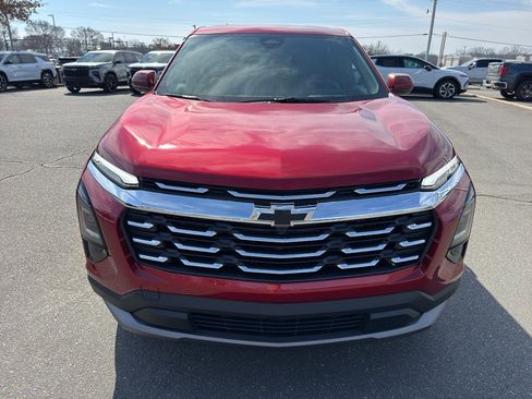 New 2026 Chevrolet Equinox LT w/ Convenience Package II image 2