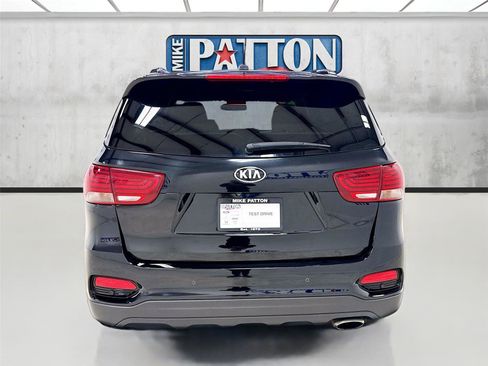 Used 2020 Kia Sorento S image 6