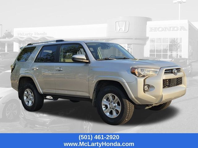 Used 2024 Toyota 4Runner SR5 AWD/4WD image 4