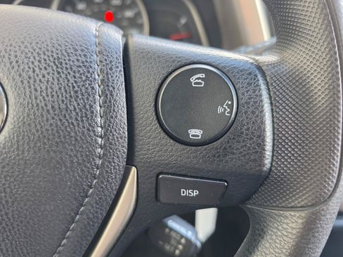 Used 2015 Toyota RAV4 XLE AWD/4WD image 19