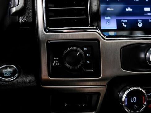 Used 2022 Ford F250 Platinum w/ FX4 Off-Road Package AWD/4WD image 36