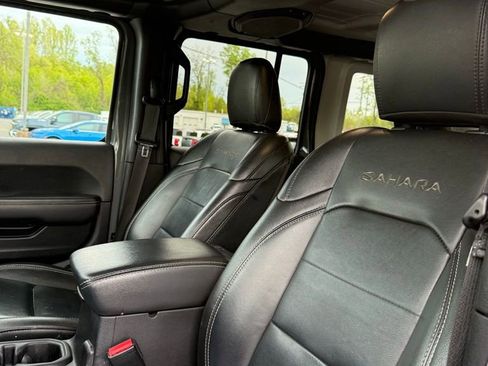 Used 2021 Jeep Wrangler Unlimited Sahara w/ Safety Group AWD/4WD image 11
